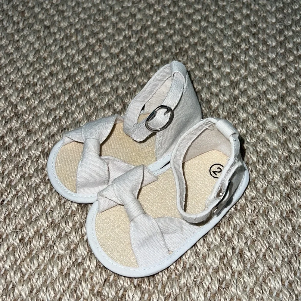 Zara Baby White Sandal Bow Shoes size 2